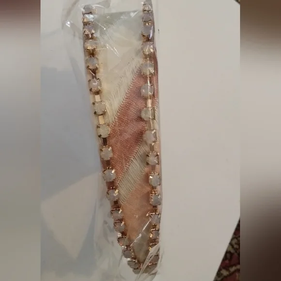 ♥️NWT Anthropologie Violet & Brooks Striped Peach/White Linen Crystal Headband - Picture 7 of 10